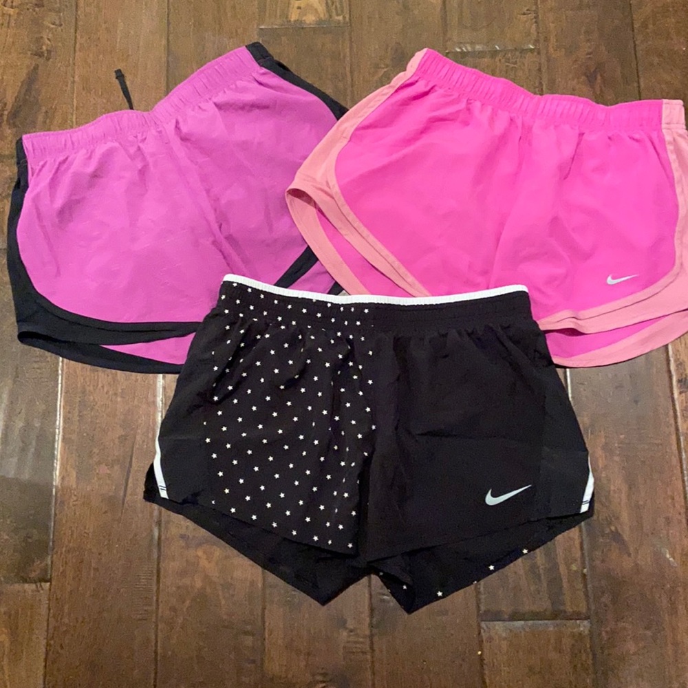 Women’s Nike short bundle